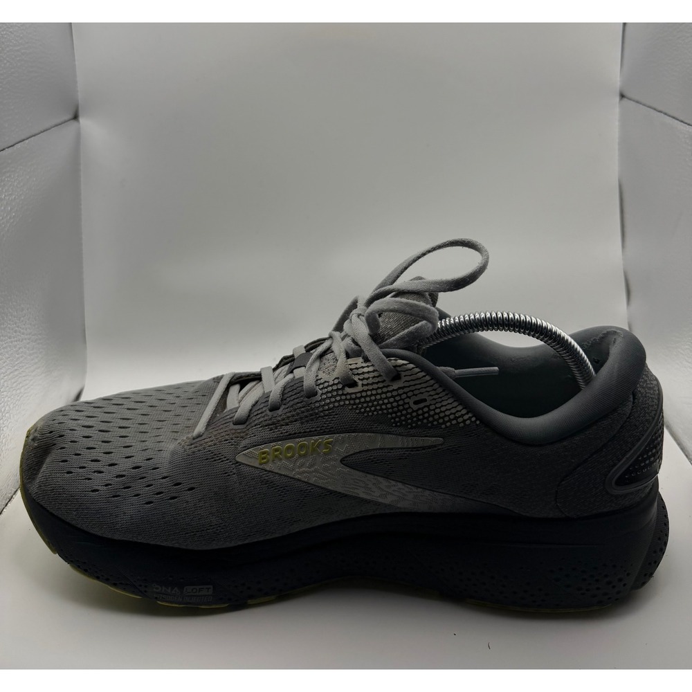 Brooks Ghost 14 Running Shoes Mens 13 Wide 2E Grey Good DNA LOFT 1104182E040